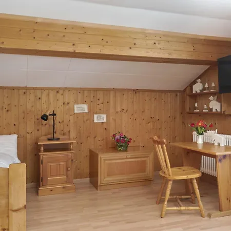 By Bad Serneus Bed & Breakfast *