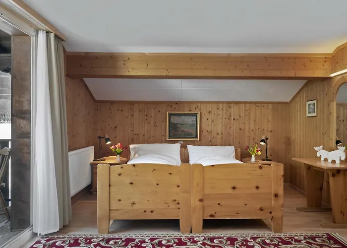 By Bad Serneus クロスタース